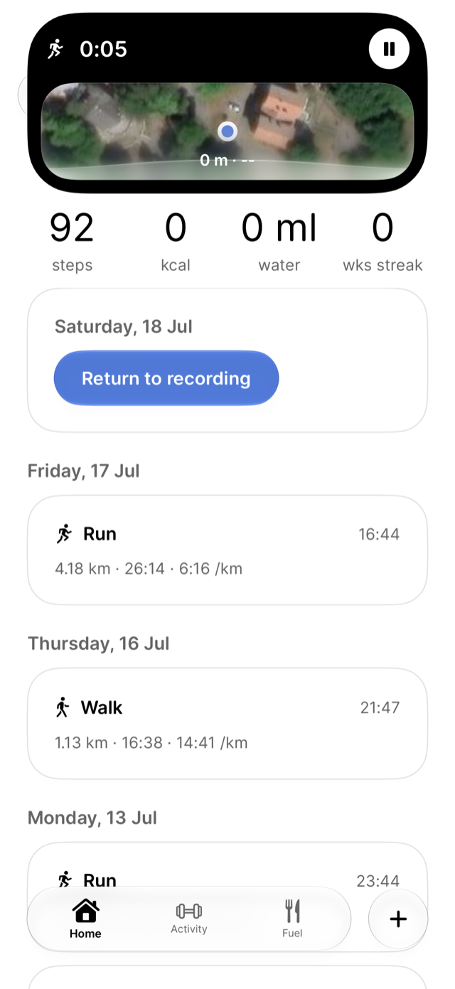Kettle home timeline showing a live run, daily steps, water, streaks and recent activities